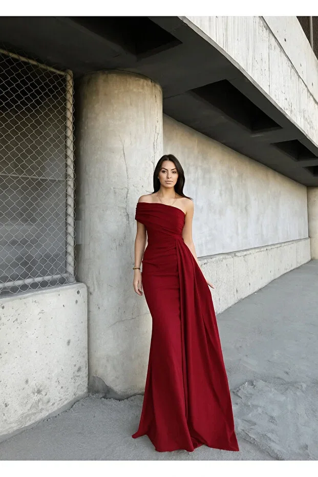 LACASE Ewo Tail-Detailed Burgundy One-Shoulder Evening Dress