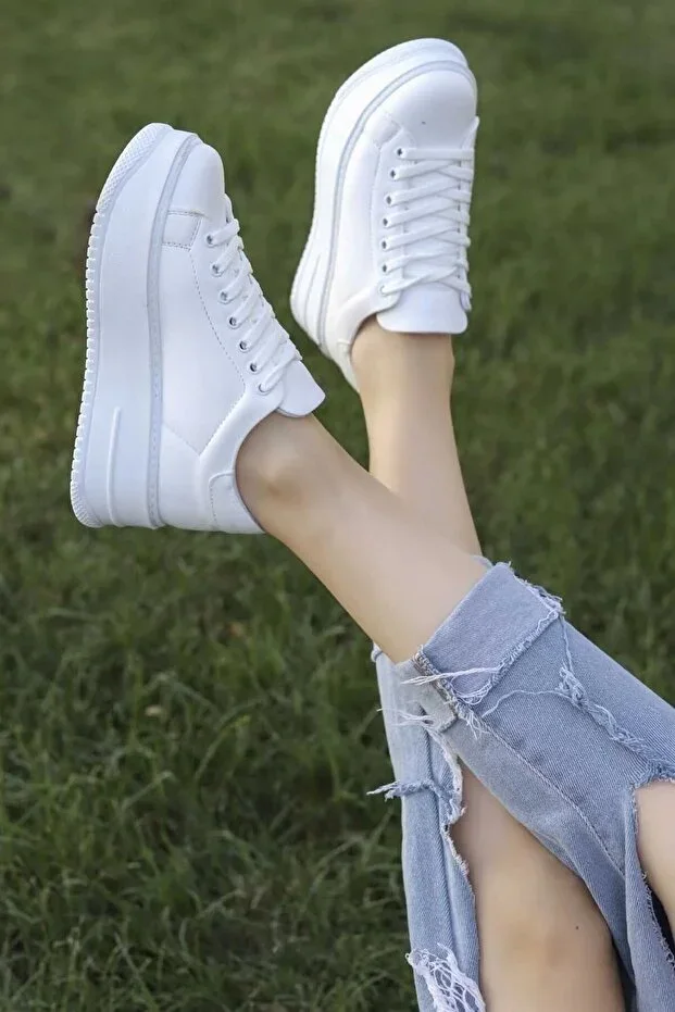 Delit White Matte Leather Women's Sports Shoes