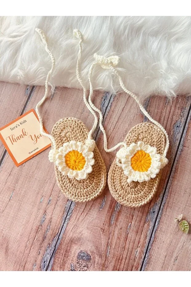 Handmade Knitted White Floral Toe Separated Baby Girl Sandal Bootie