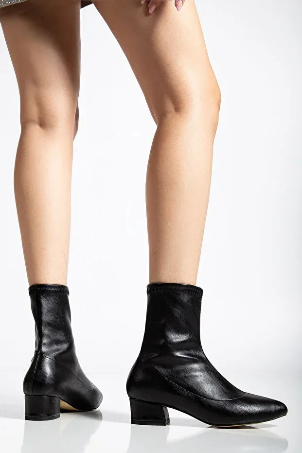 Ferran Women's Black Leather Thick-Heeled Boots
