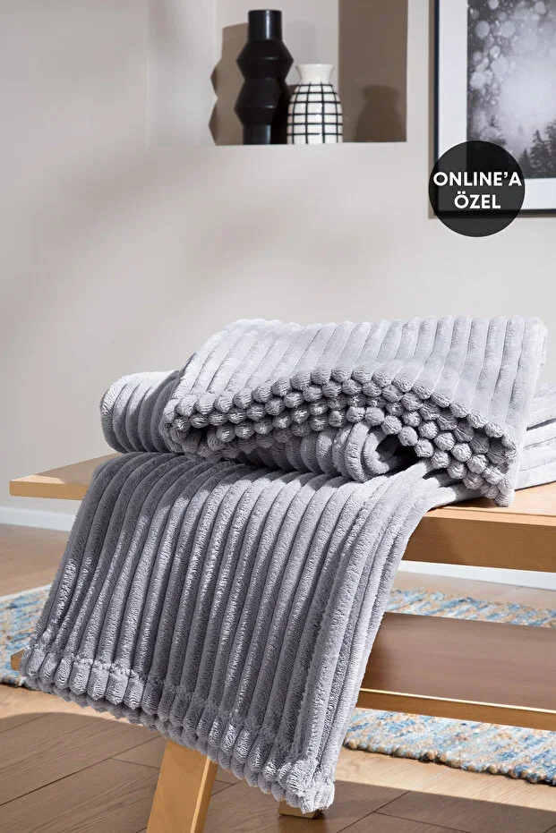 Holly Wellsoft Throw Blanket 140x190 Cm - Grey