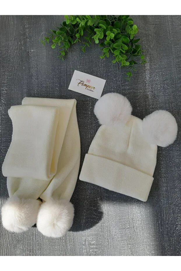 Plush Pom-Pom Unisex Baby Knit Scarf Hat Set