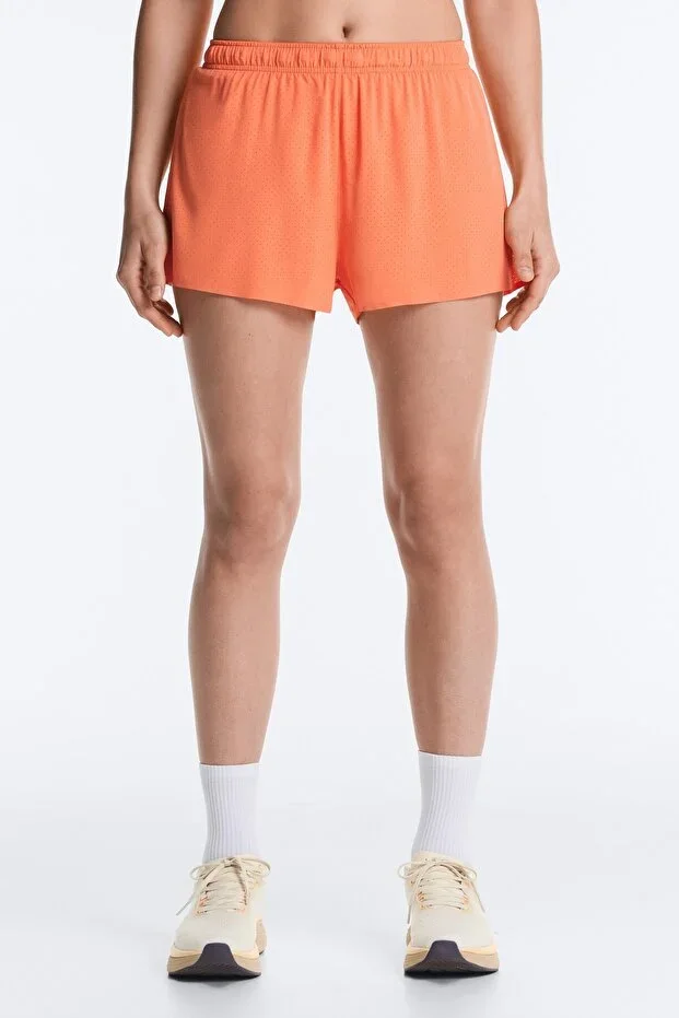 Oysho 7 cm Mid rise technical shorts