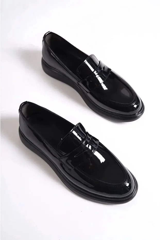 Men's Patent Shiny Black Flat Classic Shoes Daily Wedding Engagement Shoes Narrow Fit