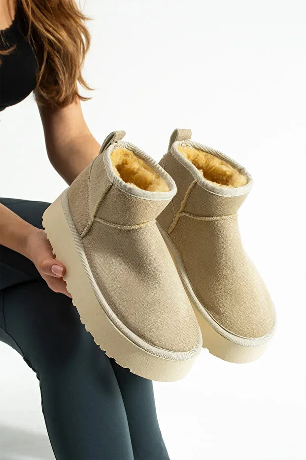 Bej Suede Wool-Lined Thick-Soled Boots