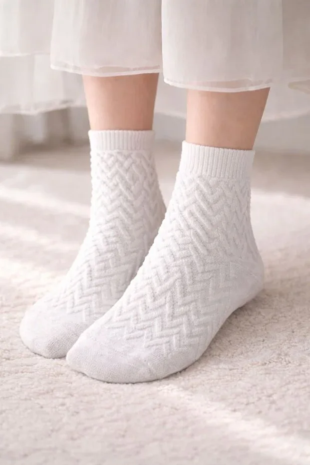 WOMEN'S PATTERNED MID-CALF 3-PACK SOCKS