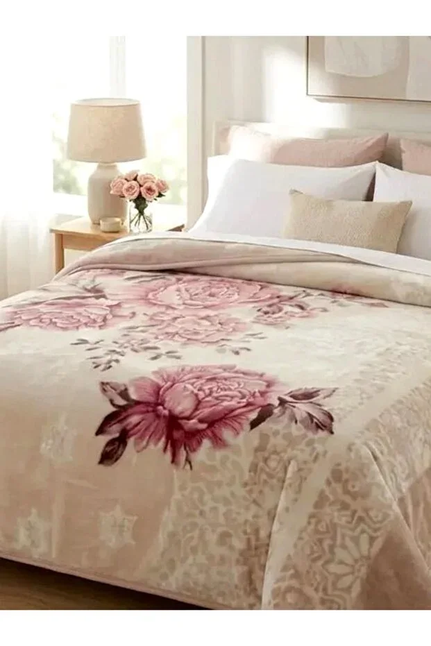 Double Bed Printed Blanket - 4 KG Thick Winter - 200x240 cm