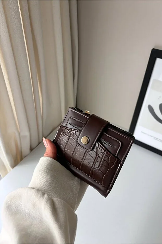 Ela Medium Size Detachable Cardholder Detailed Faux Leather Wallet