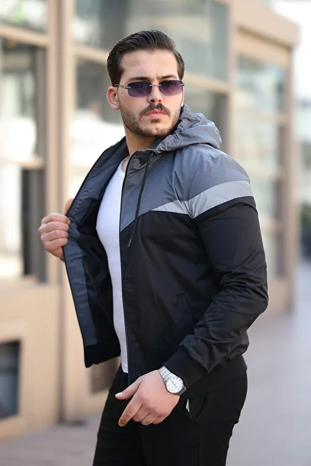 Bill Triangle Detailed Hooded Seasonal Jacket 1220