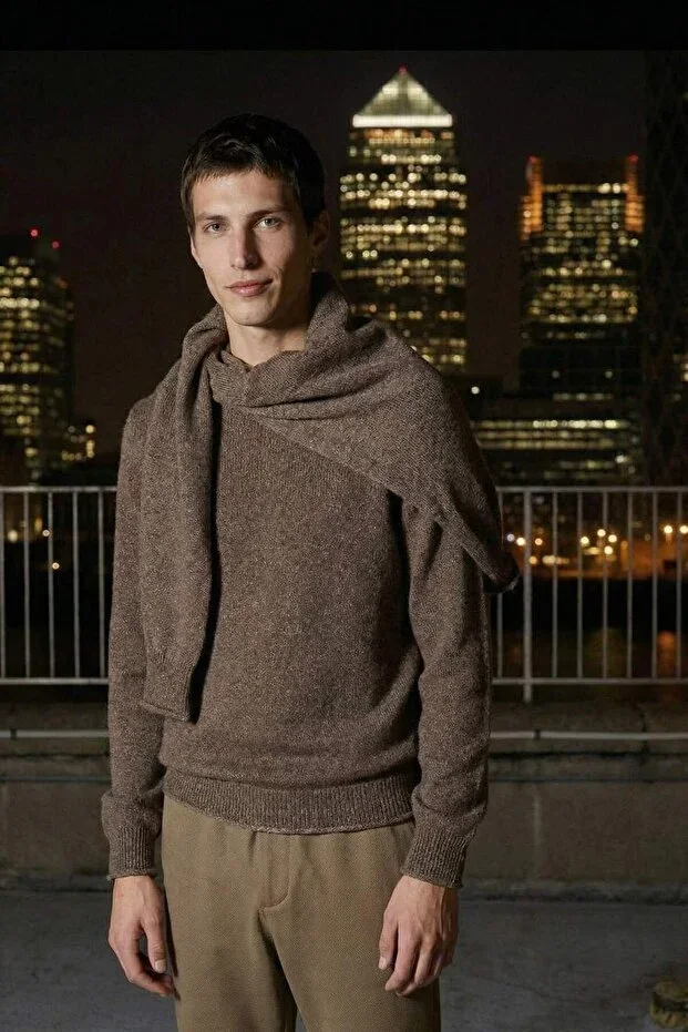 Standard Fit Crew Neck Knit Sweater F7222AX25WN