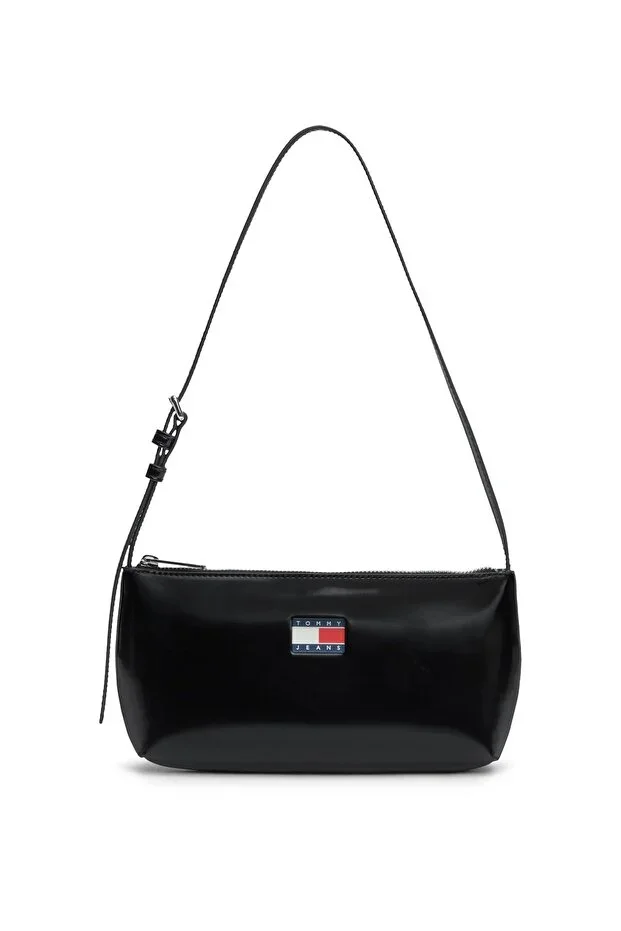 TJW MUST SHOULDER BAG