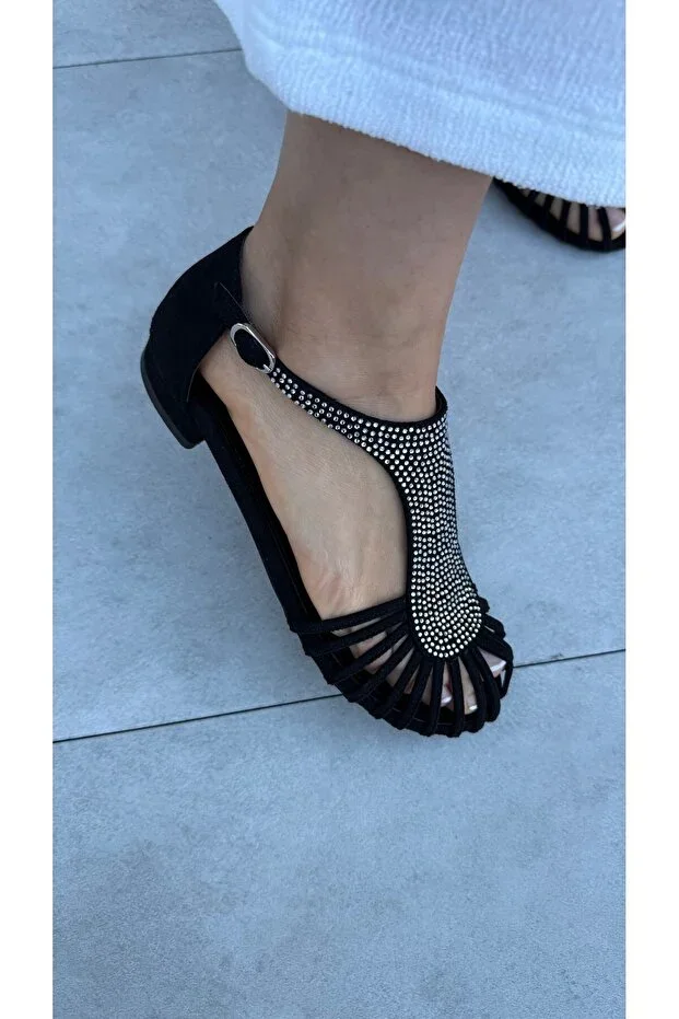 CRAY BLACK MINI STONE DETAILED SANDAL