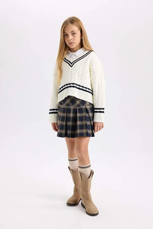 V-Neck Cable Knit Sweater Girls D6760A8NS