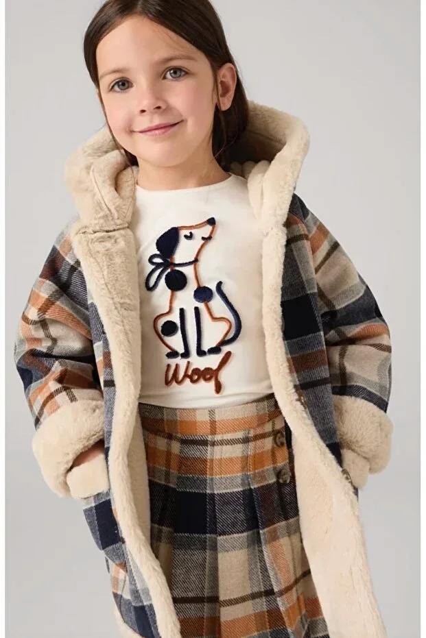 Girl's checkered coat