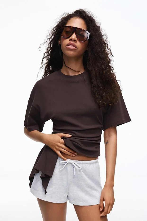 Bershka Elasticated Waistband Short Shorts