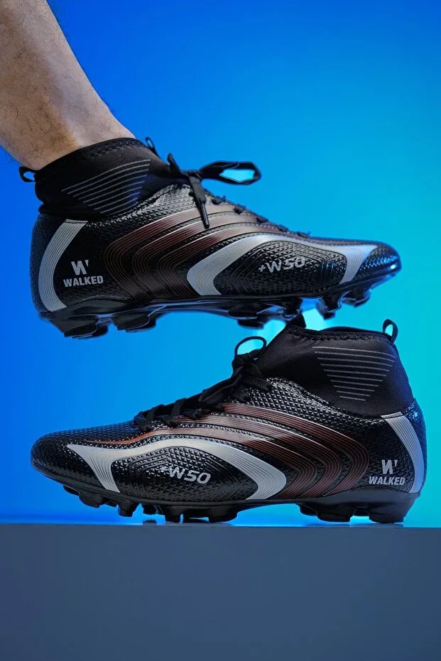 W50Y Men's Cleats with Striped Socks