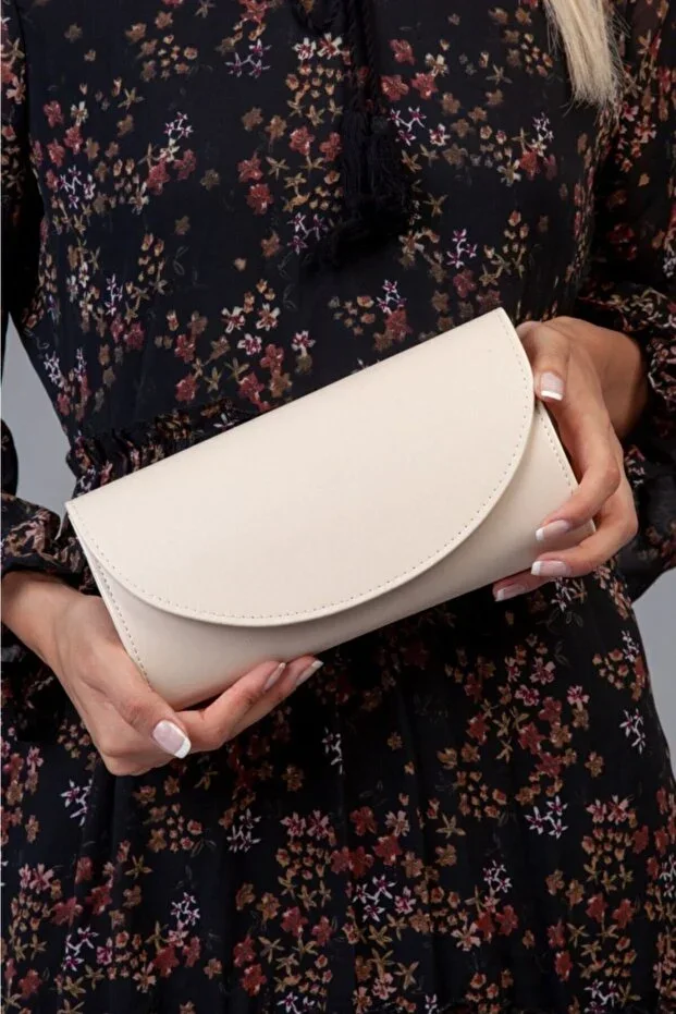 Efnan Store Cream Evening Bag