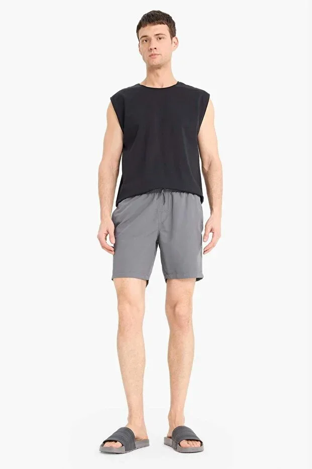Regular Fit Short Length Pocketed Mesh Lined Belted Waist Straight Lightweight Fabric Beach Shorts E5133AXNS
