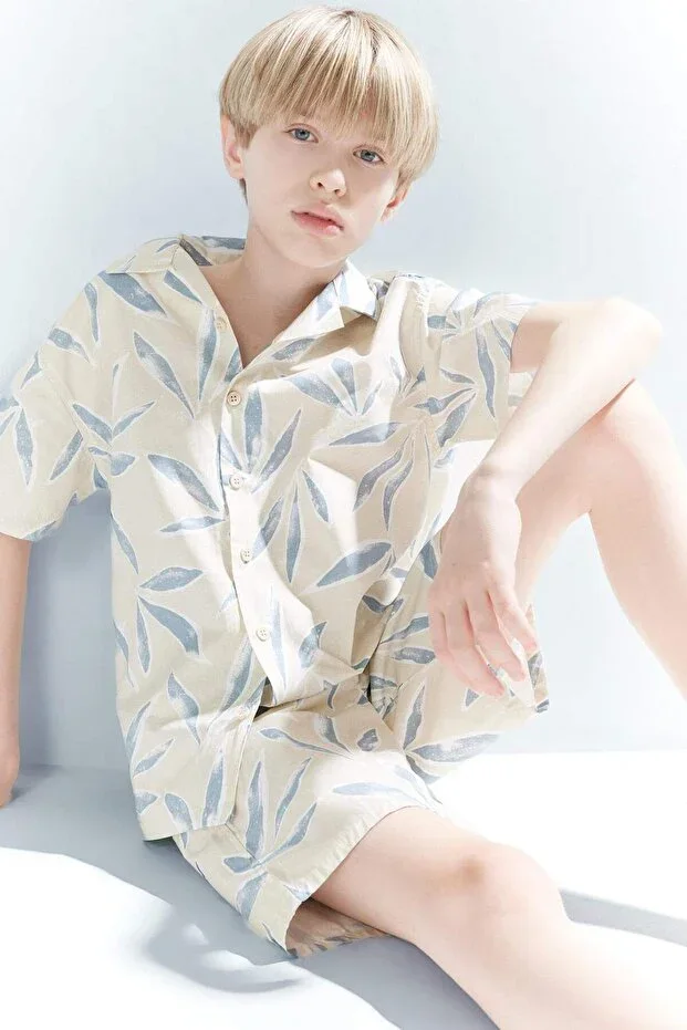 DeFacto %100 Cotton Patterned Parachute Shorts Boys E5824A825HS