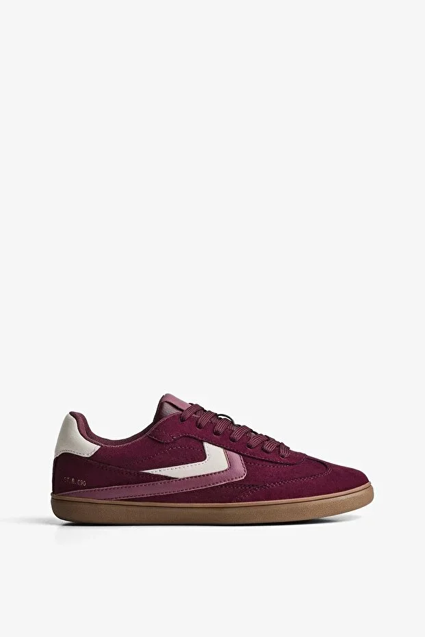 Retro sneakers