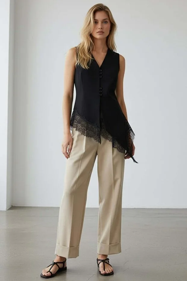 Women's Black Lace Detailed V-Neck Buttoned Woven Vest Alc-X15387