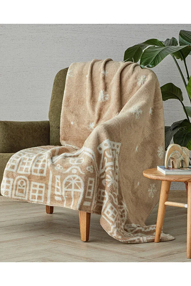 Gingerbread cottage Acrylic Cotton TV Blanket 130x170 cm Beige