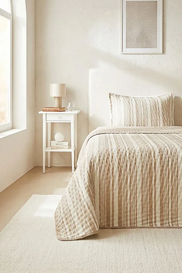 Cotton Quilted Beige Striped Pattern Single Bedspread Set 180x230+50x70