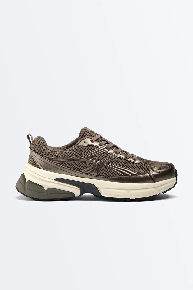 Running style sneakers