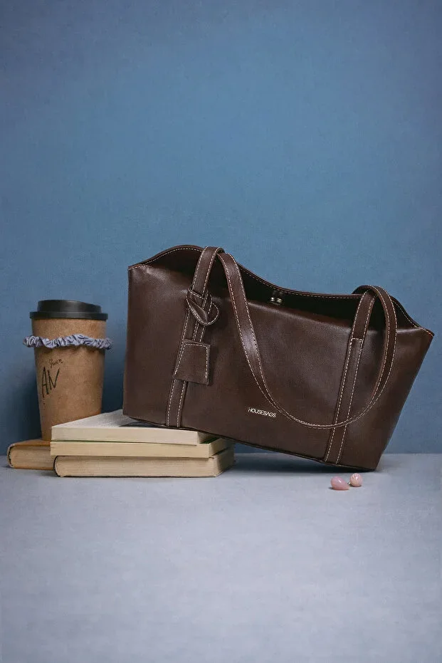 Housebags 270 Dark Brown Shoulder Bag