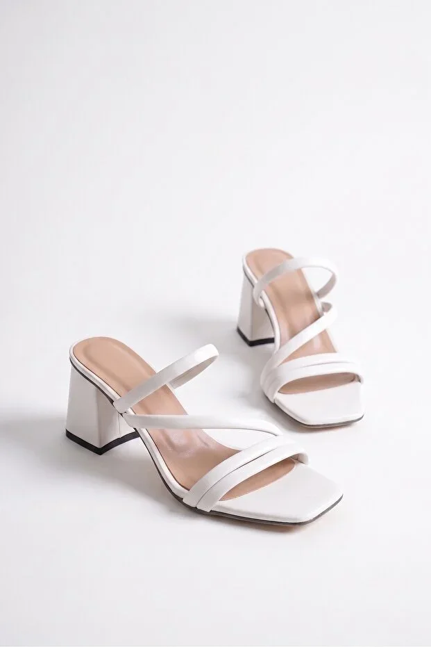 Women's White Stylish 5 Cm Heel Slippers NK20888