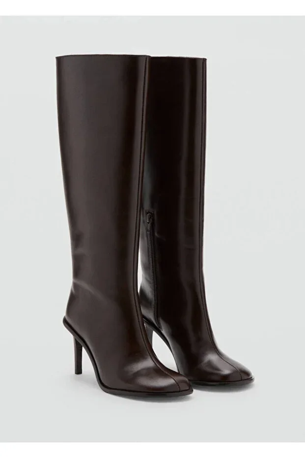 High-heeled leather boots