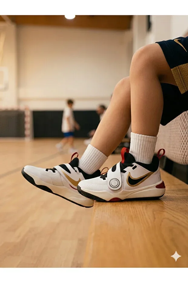 Kids' Basketball Shoes Team Hustle D 11 DV8994-104 LION SPORT