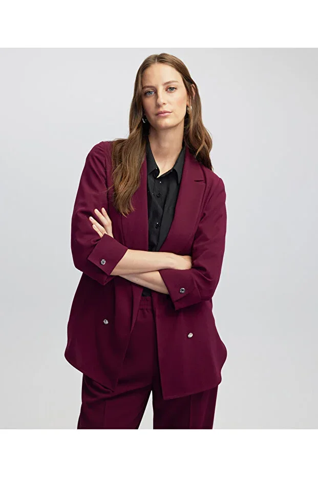 Buttoned unlined jacket