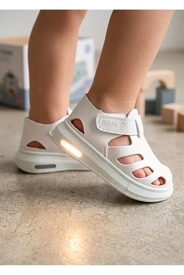 ZERA TREND Light-up Velcro Girls Boys White Flexible Sole Orthopedic Children's Sports Sandal Slipper