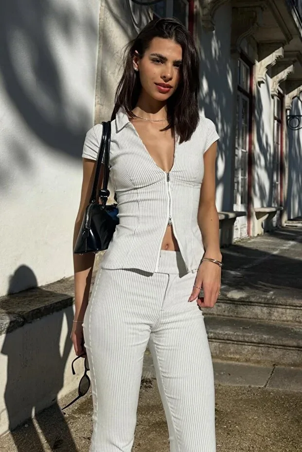 Bershka Short-sleeved zip-up shirt