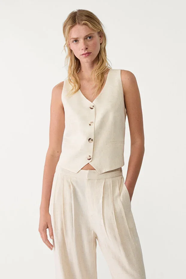 Linen blend vest with buttons