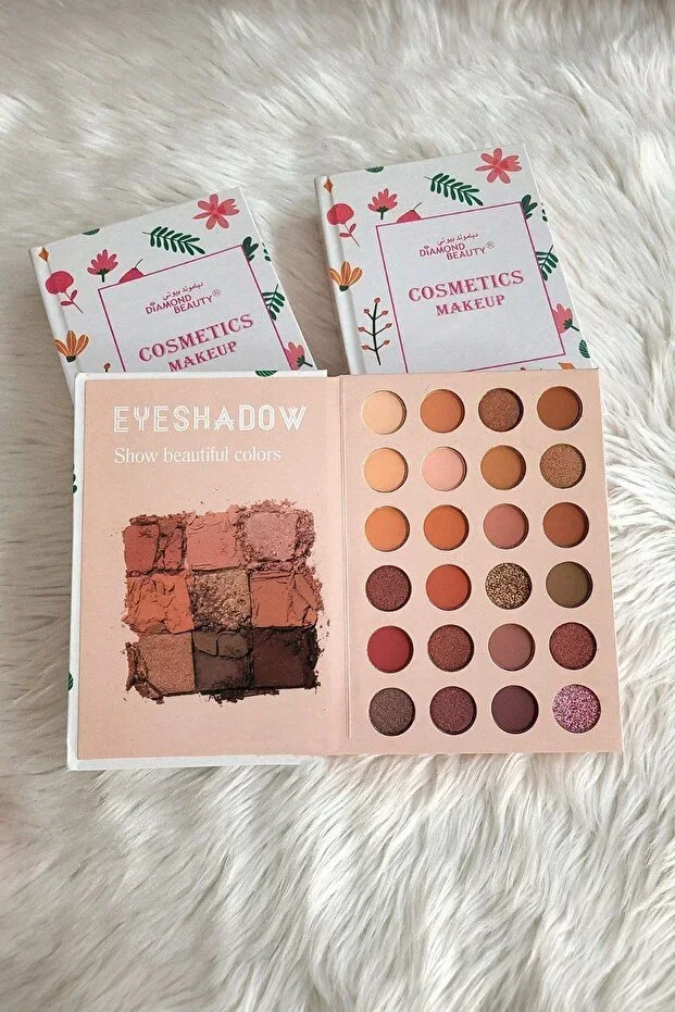 4 LAYER Makeup Set in Book Form, Eyeshadow Palette, Blush, Foundation, Highlighter