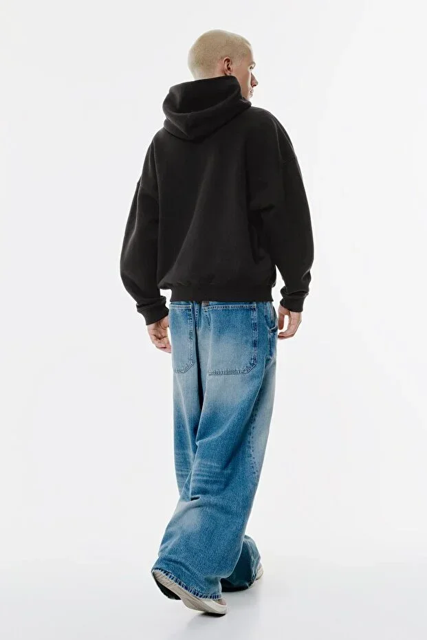 Zip-up boxy sweatshirt