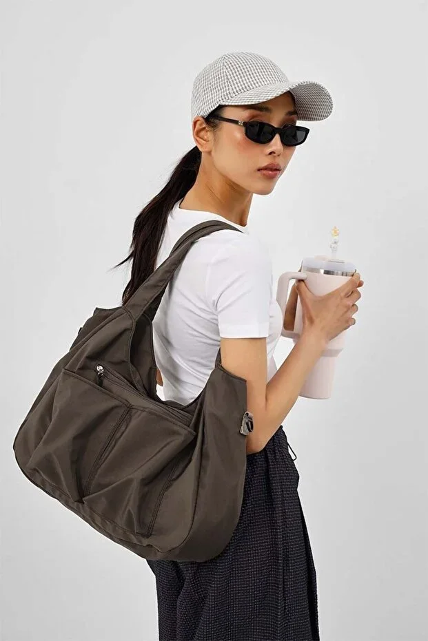 Baia Technical Fabric Daily Sports Bag Mocha