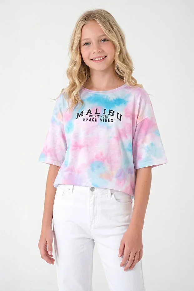 %100 Cotton Girl Malibu Print T-Shirt / With Different Color Options / Comfortable and Stylish Design