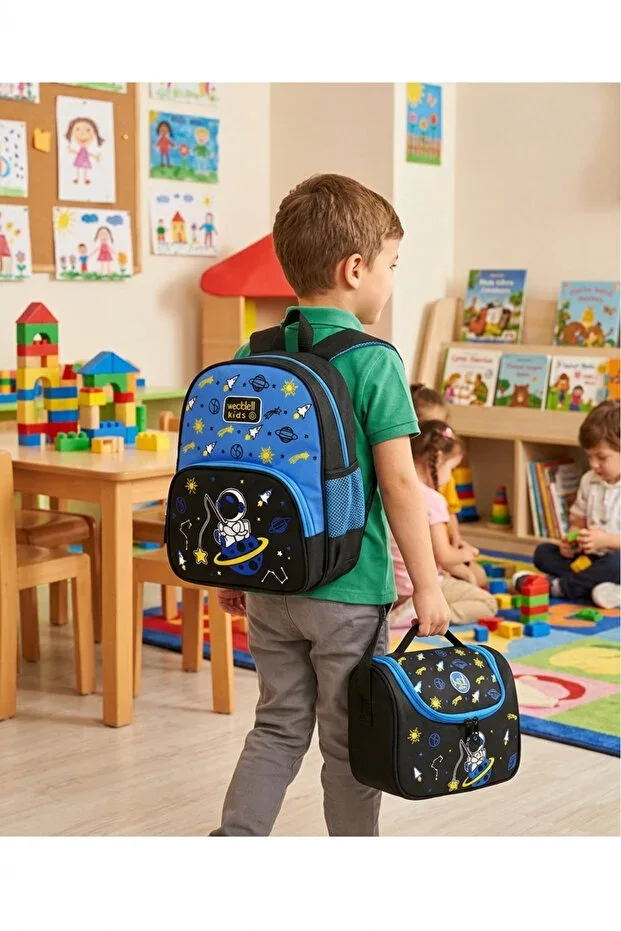 Giza Astronaut Kindergarten Nursery Bag Insulated Thermal Lunch Bag Combo 2-piece set