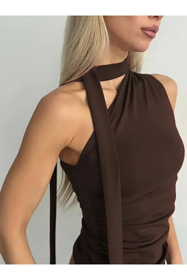 JE-TU One Shoulder Flexible Ruched Belted Blouse