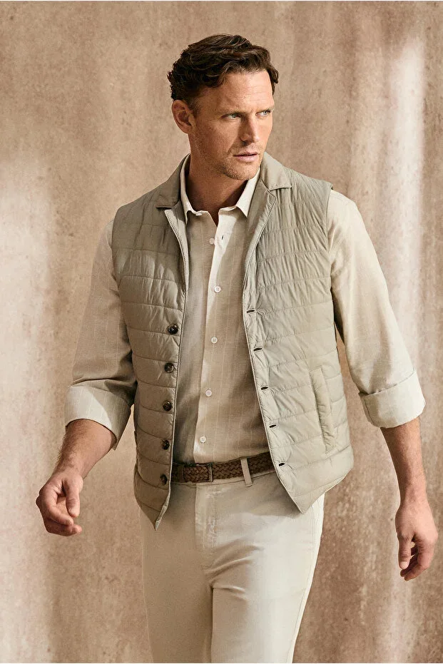Pocket Buttoned Padded Sports Vest