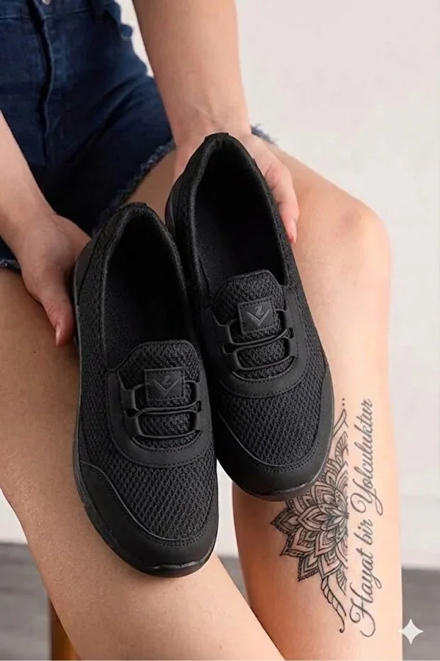 Women's Slip-on Comfortable Lightweight Non-slip Sole Walking Casual Mesh Sports Shoes
