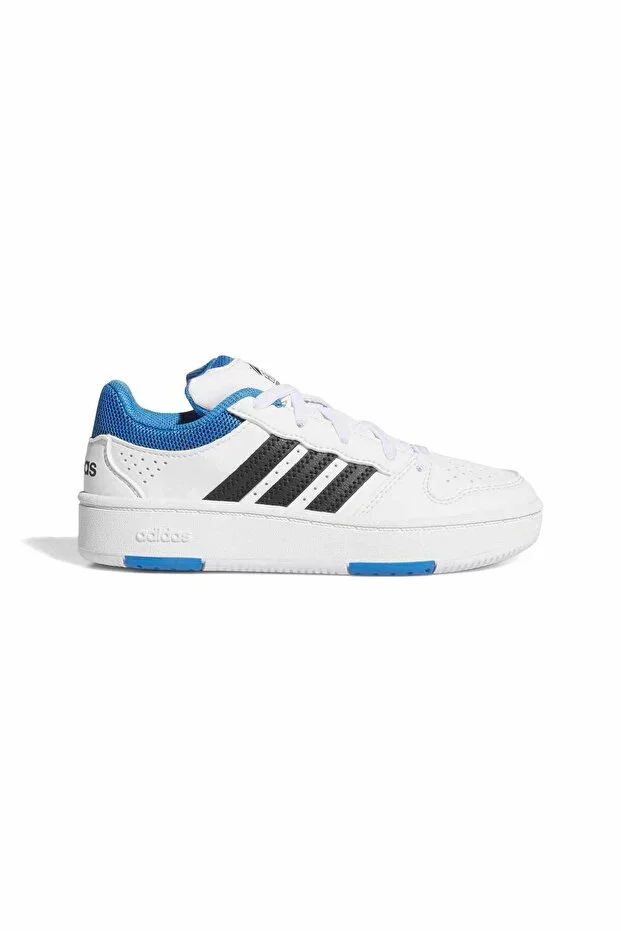 CLASSIC BASKETBALL SHOES