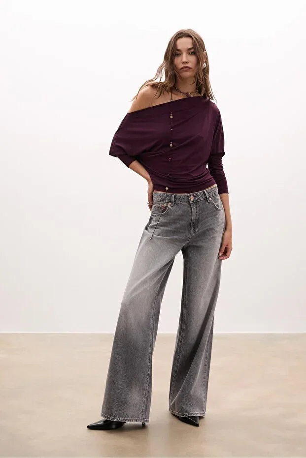 Stradivarius Modal asymmetric t-shirt