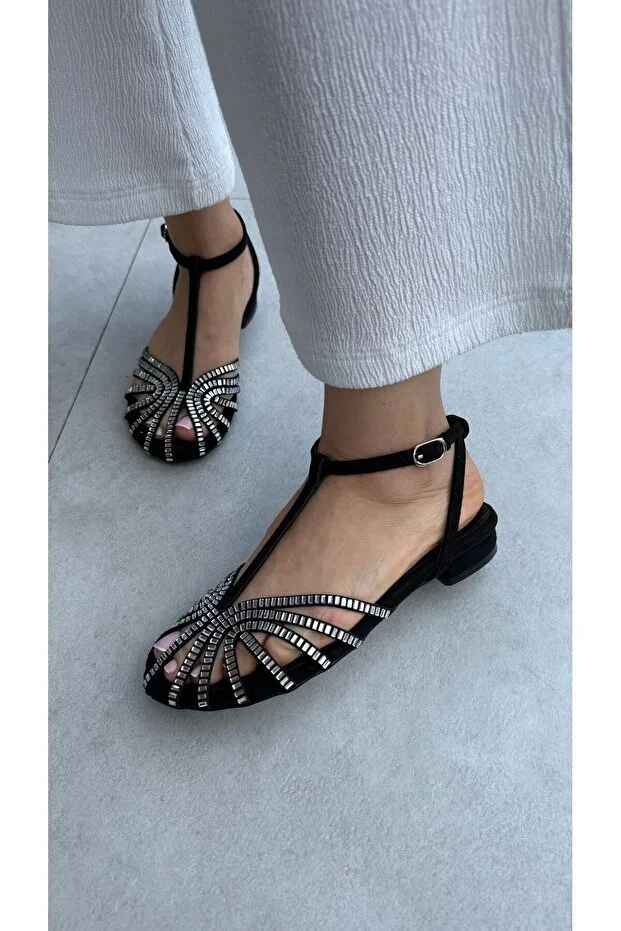 FUNNY BLACK STONE SANDAL