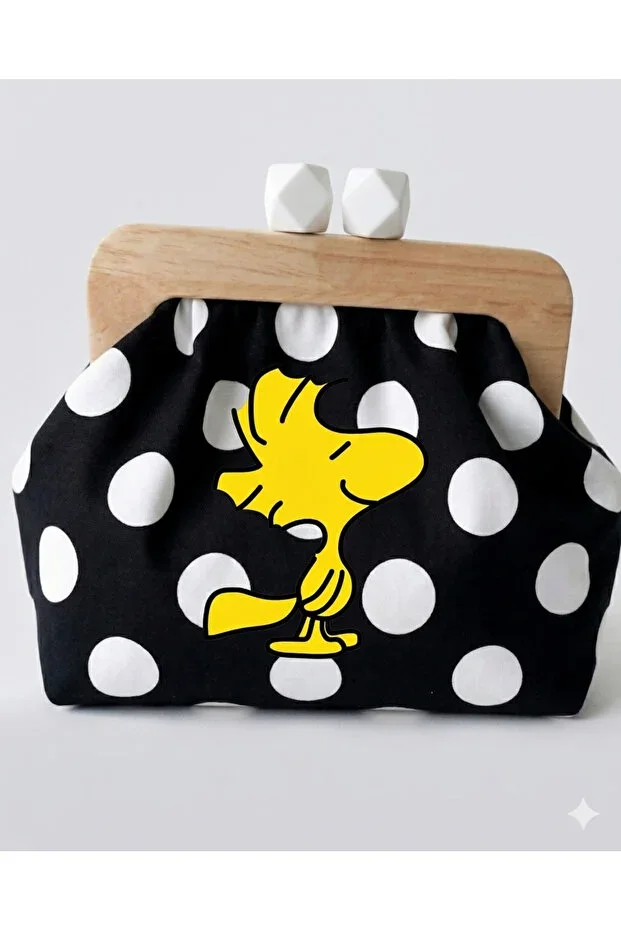 Black White Polka Dot Snoopy Wooden Bead Chain Strap Clutch Shoulder Bag