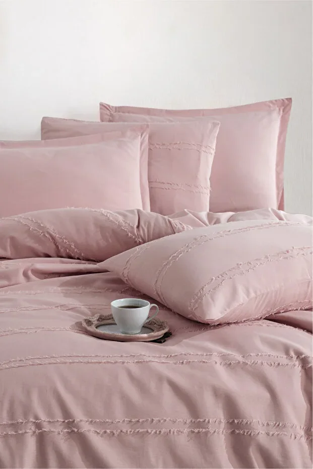 100% Cotton Double Duvet Cover Set with Tassels Avola
