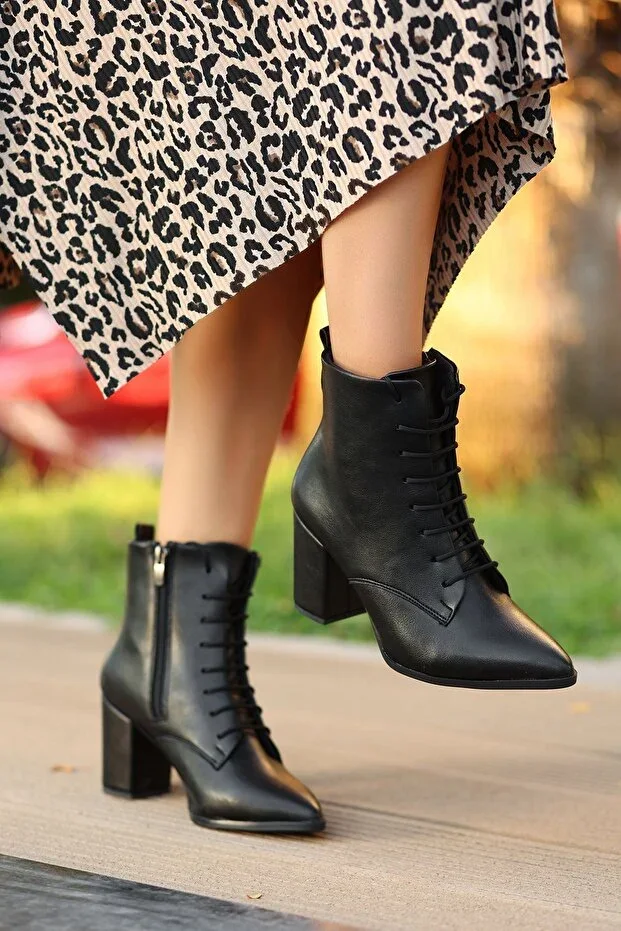 Kafka Tied Heeled Boots